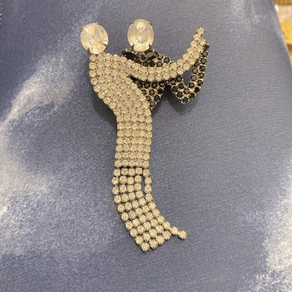 Vintage man and woman dancing rhinestone brooch.​​ - Picture 2 of 4